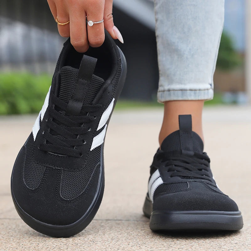 Women's Wide Foot Sports Shoes, German Training Shoes Trendy Shoes Minimalist Retro Fashion Breathable Mesh Casual Walking Shoes