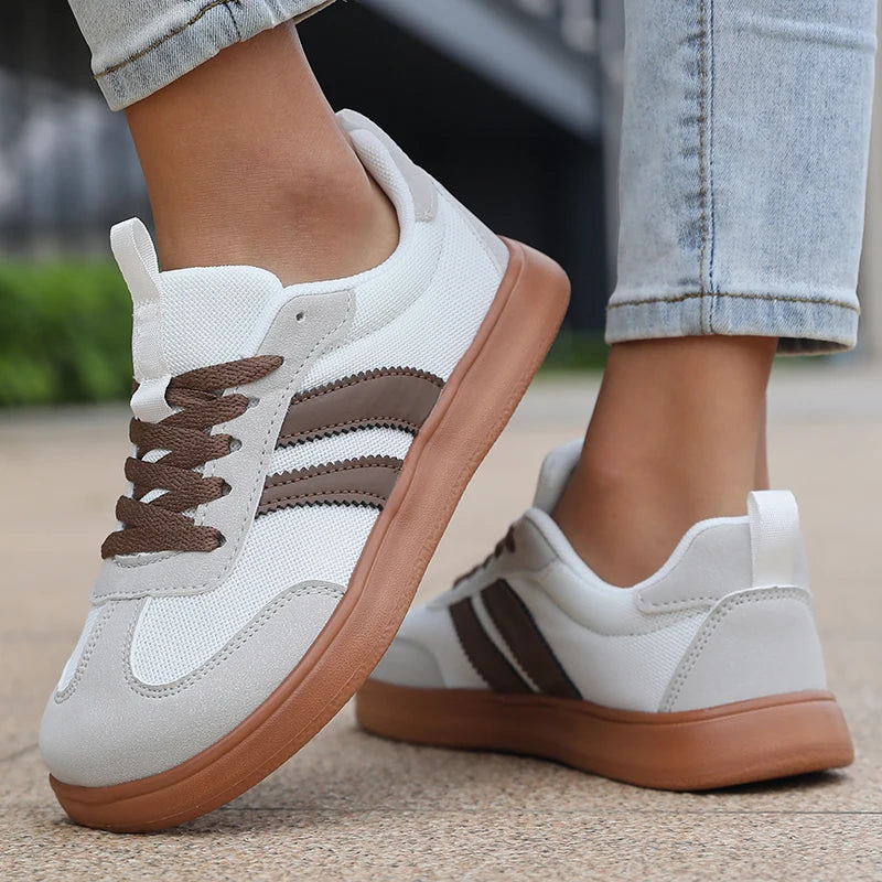 Women's Wide Foot Sports Shoes, German Training Shoes Trendy Shoes Minimalist Retro Fashion Breathable Mesh Casual Walking Shoes